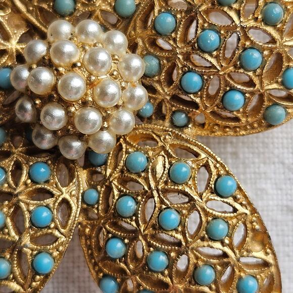 Vintage Flower Ocean Star Brooch, Faux Pearl & Turquoise - Picture 2 of 3